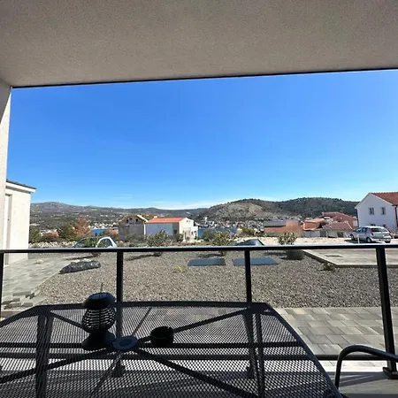 Second Home****, 2-bedroom Apartment, Rogoznica (Sibenik-Knin)