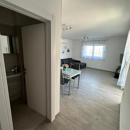 Second Home****, 2-bedroom Apartment, Apartment