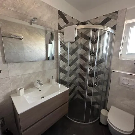Apartment Second Home****, 2-bedroom Apartment, Rogoznica (Sibenik-Knin)