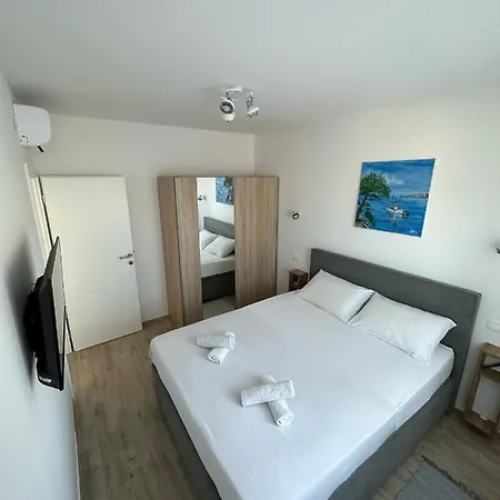 Second Home****, 2-bedroom Apartment,