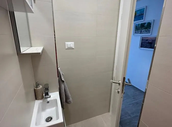 Second Home****, 2-bedroom Apartment, Appartement *