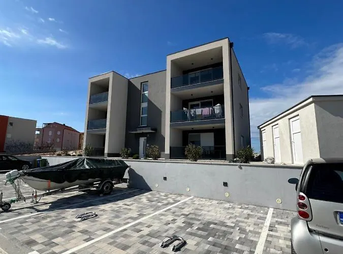 Second Home****, 2-bedroom Apartment,