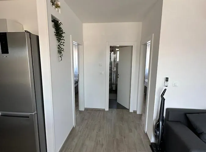 Appartement Second Home****, 2-bedroom Apartment, *