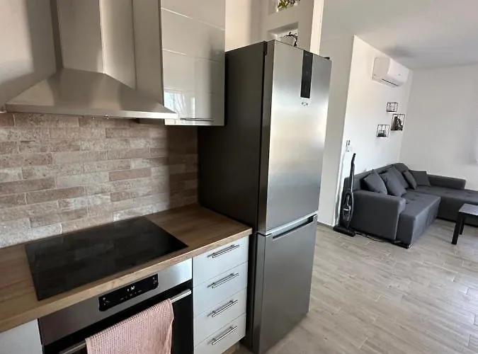 Second Home****, 2-bedroom Apartment,