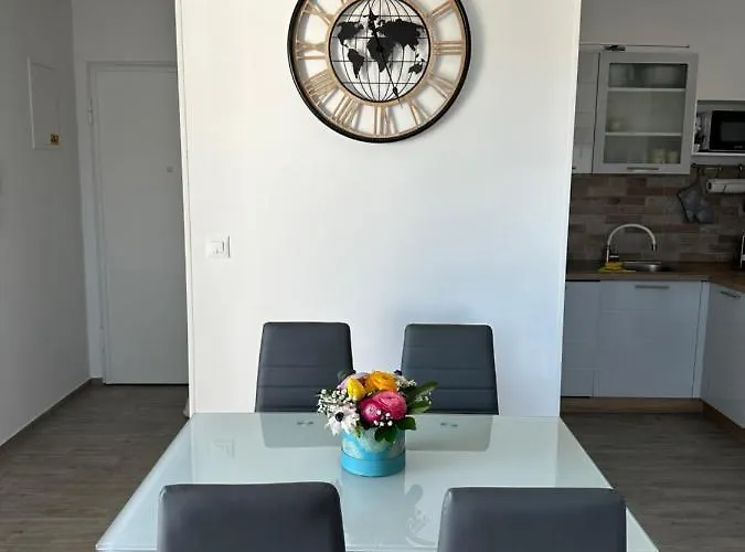 Second Home****, 2-bedroom Apartment, * Rogoznica (Sibenik-Knin)